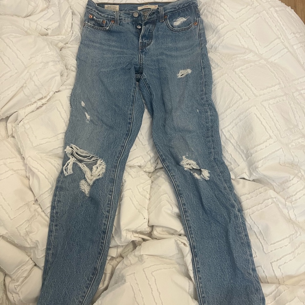 Levi’s Wedgie Jeans
